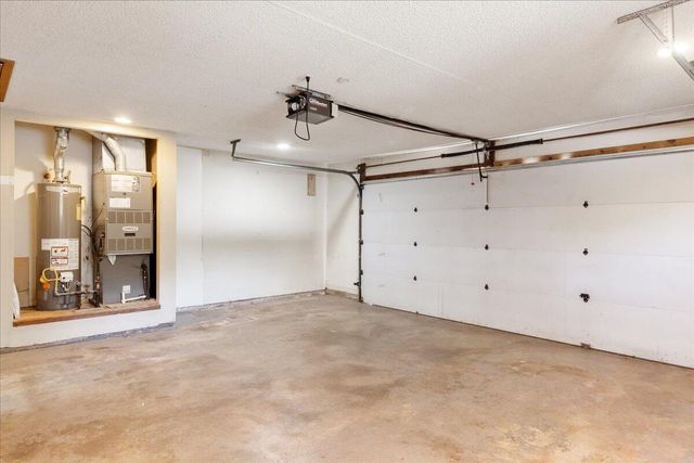 4944 South Jackson Circle, Springfield, MO 65804