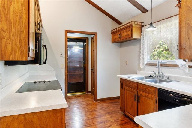 4944 South Jackson Circle, Springfield, MO 65804