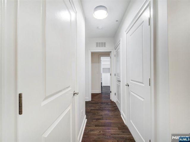 90 Clinton 204, Newark, NJ 07114