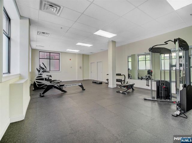 90 Clinton 204, Newark, NJ 07114