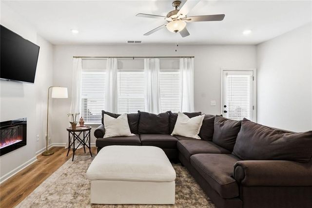 374 Mountain S Boulevard 23, Jasper, GA 30143