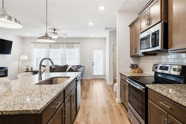 374 Mountain S Boulevard 23, Jasper, GA 30143