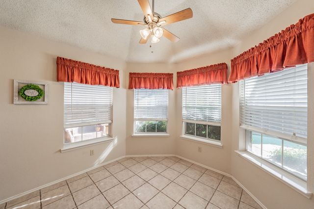 6102 Hawkeye Road, Rowlett, TX 75089