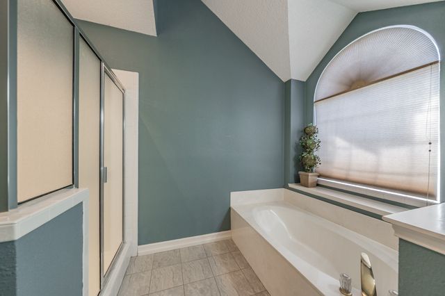 6102 Hawkeye Road, Rowlett, TX 75089