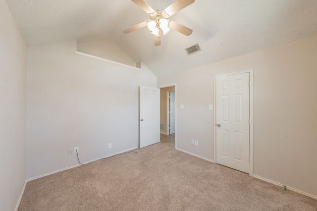 6102 Hawkeye Road, Rowlett, TX 75089