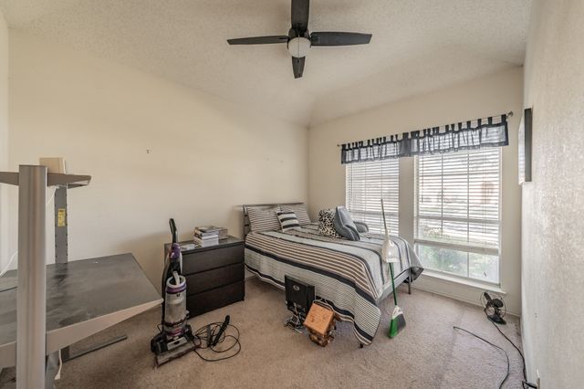 6102 Hawkeye Road, Rowlett, TX 75089