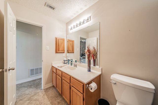 6102 Hawkeye Road, Rowlett, TX 75089