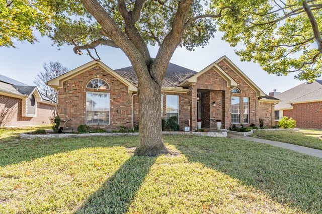 6102 Hawkeye Road, Rowlett, TX 75089