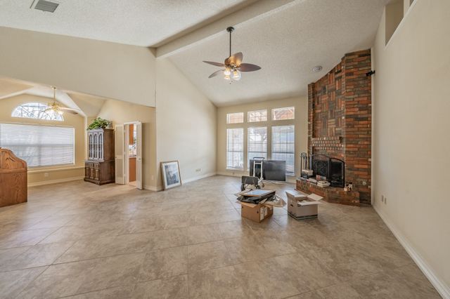 6102 Hawkeye Road, Rowlett, TX 75089