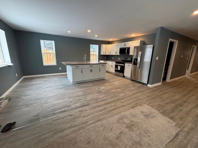 3137 Collins Avenue, Rockford, IL 61109