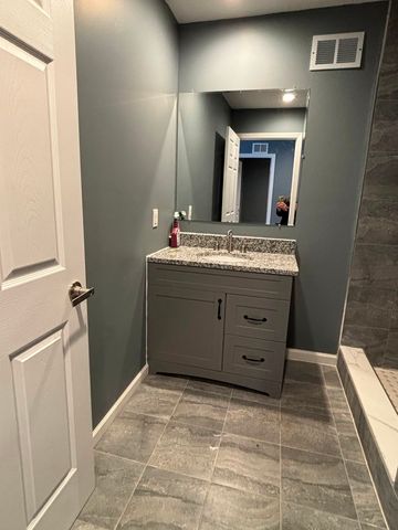 3137 Collins Avenue, Rockford, IL 61109