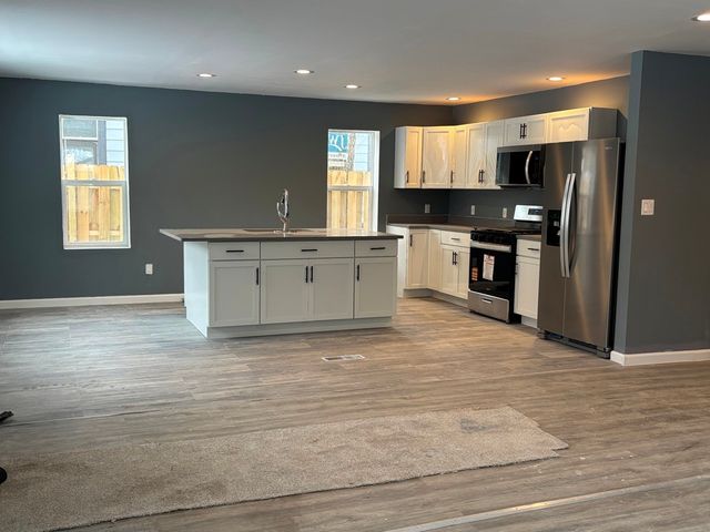 3137 Collins Avenue, Rockford, IL 61109