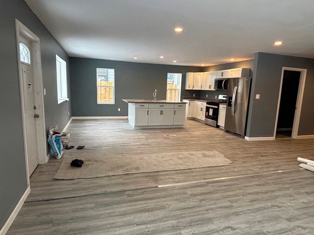 3137 Collins Avenue, Rockford, IL 61109