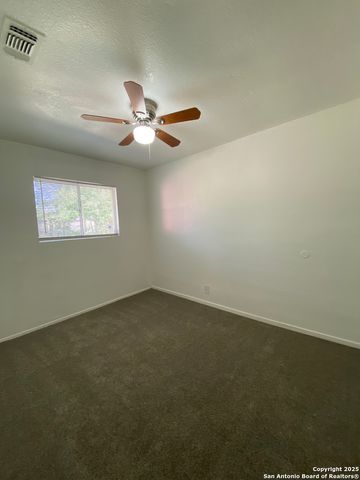 3329 Turnabout, Schertz, TX 78108