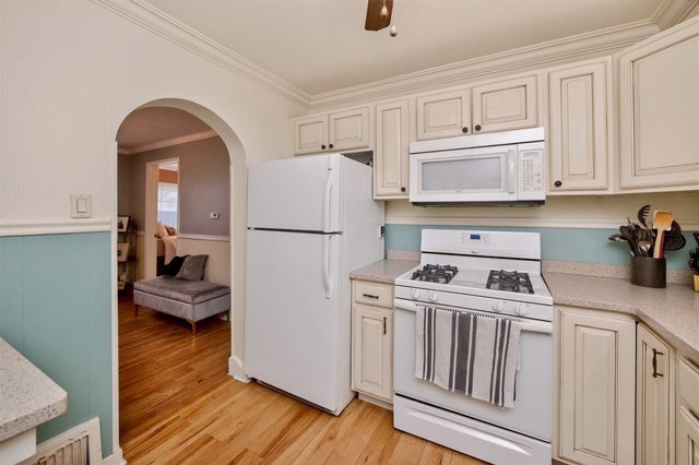 5606 Ovid Avenue, Des Moines, IA 50310
