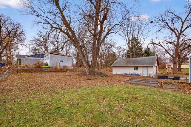 5606 Ovid Avenue, Des Moines, IA 50310
