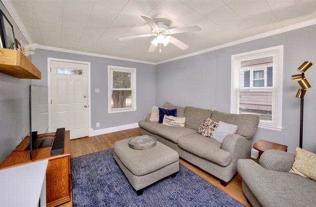 5606 Ovid Avenue, Des Moines, IA 50310