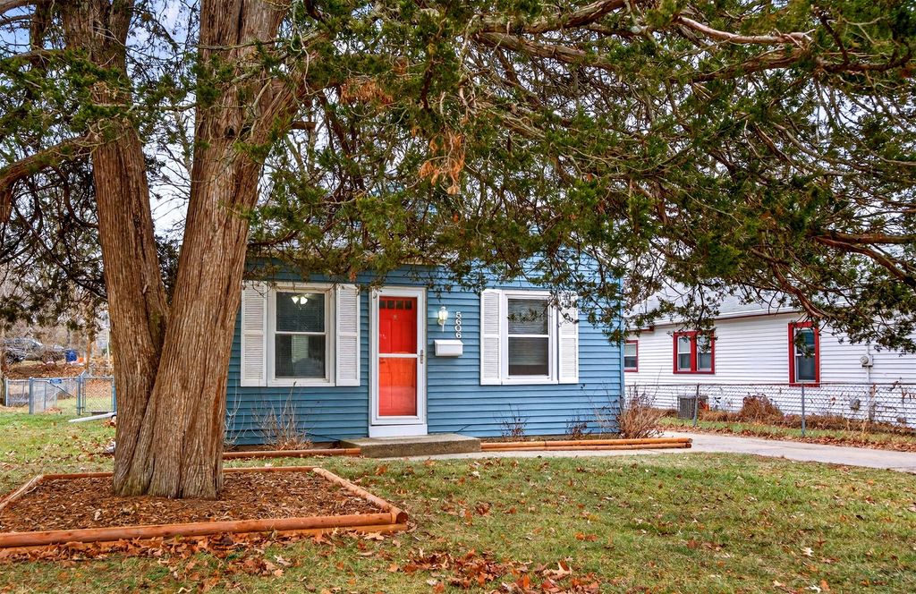 5606 Ovid Avenue, Des Moines, IA 50310