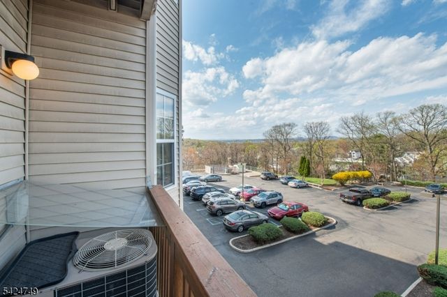 375 Rifle Camp Rd 202, Woodland Park, NJ 07424