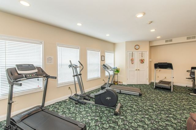 375 Rifle Camp Rd 202, Woodland Park, NJ 07424