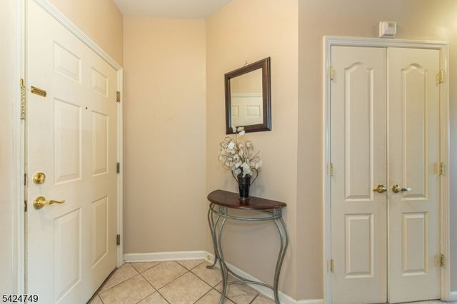 375 Rifle Camp Rd 202, Woodland Park, NJ 07424