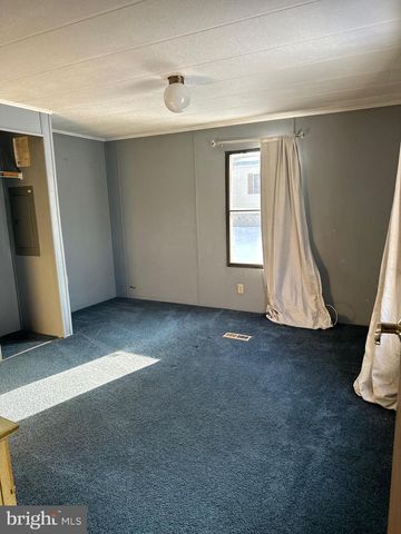 36 CENTER HILL DRIVE, Quakertown, PA 18951