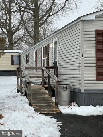 36 CENTER HILL DRIVE, Quakertown, PA 18951