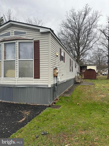 36 CENTER HILL DRIVE, Quakertown, PA 18951