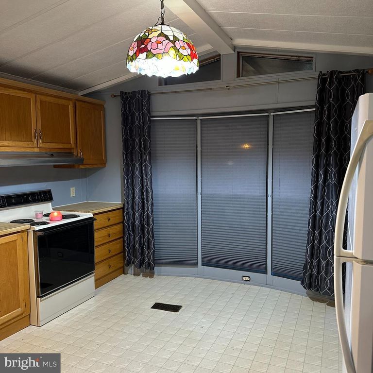 36 CENTER HILL DRIVE, Quakertown, PA 18951