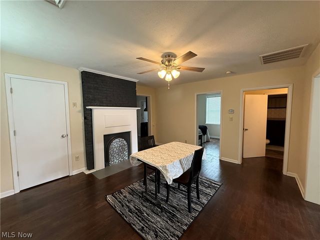 113 Creel Street, St Marys, WV 26170