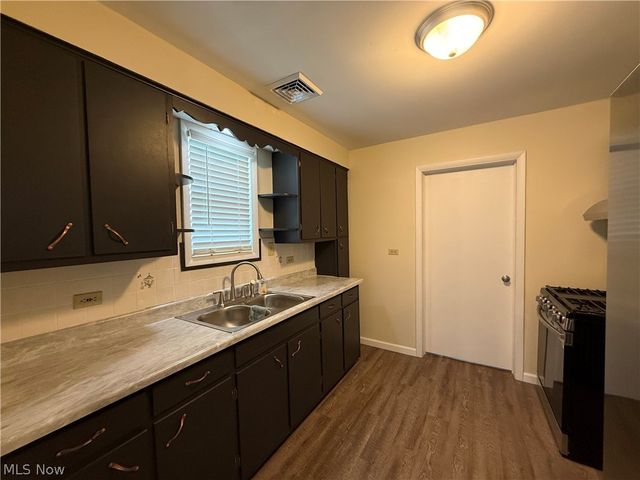 113 Creel Street, St Marys, WV 26170