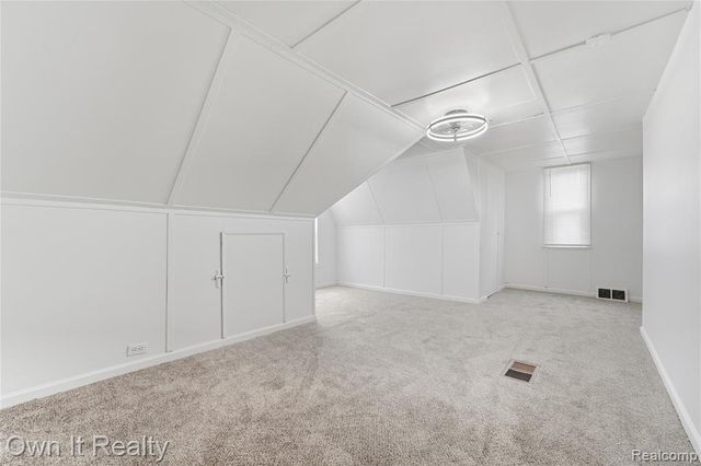 17327 Hartwell Street, Detroit, MI 48235