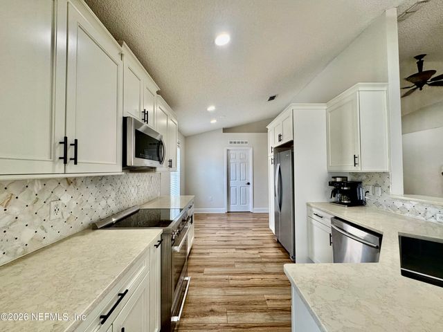 2916 STONEGATE Lane, Middleburg, FL 32068