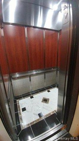 66-15 Thornton Place 2G, Rego Park, NY 11374