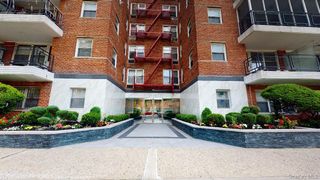66-15 Thornton Place 2G, Rego Park, NY 11374