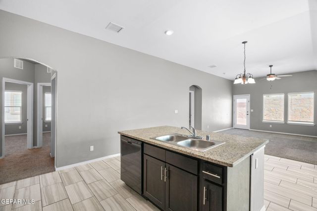 805 Whitebrush Drive, Socorro, TX 79927