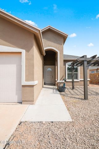 805 Whitebrush Drive, Socorro, TX 79927