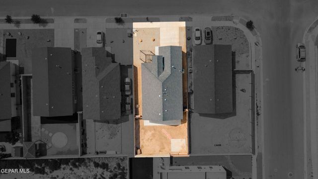 805 Whitebrush Drive, Socorro, TX 79927