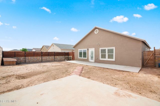 805 Whitebrush Drive, Socorro, TX 79927