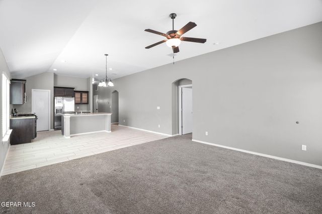805 Whitebrush Drive, Socorro, TX 79927