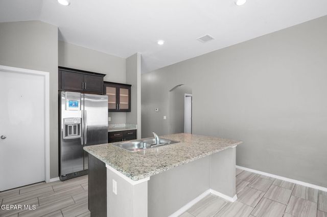 805 Whitebrush Drive, Socorro, TX 79927