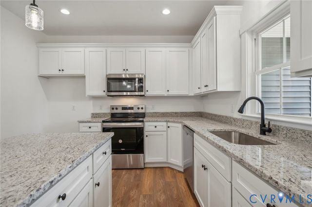 2104 Cartersville Rd, Cartersville, VA 23027