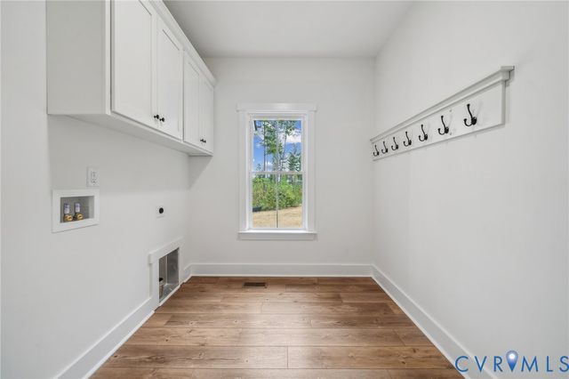 2104 Cartersville Rd, Cartersville, VA 23027