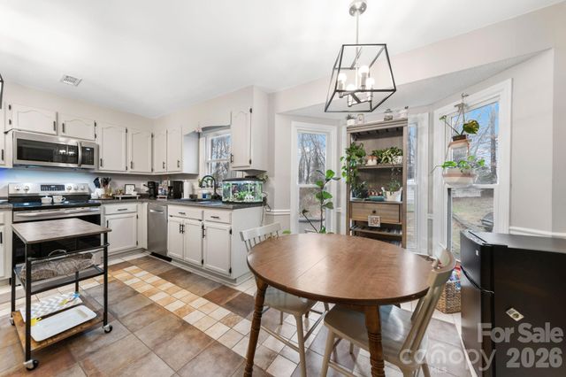 524 Nash Court, Gastonia, NC 28054