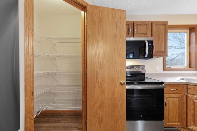 607 Miller Court, Dundas, MN 55019