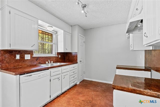 1905 Sycamore Drive, Killeen, TX 76543