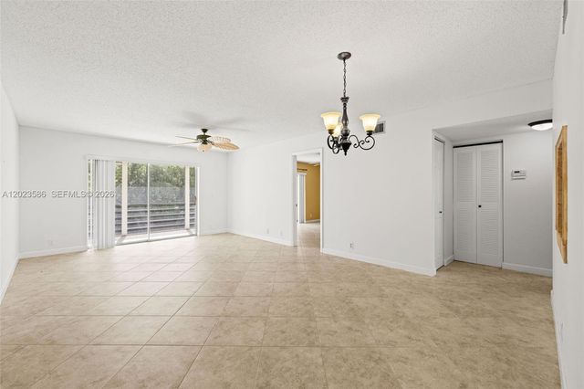 110 Lake Meryl Dr 216, West Palm Beach, FL 33411