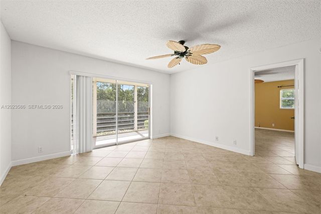 110 Lake Meryl Dr 216, West Palm Beach, FL 33411