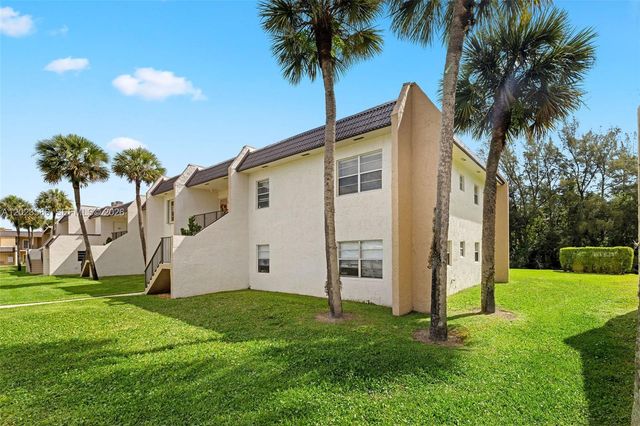 110 Lake Meryl Dr 216, West Palm Beach, FL 33411