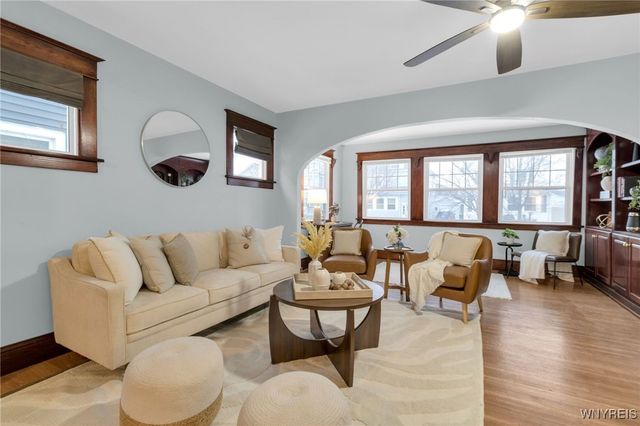 376 West Hazeltine Avenue, Tonawanda, NY 14217